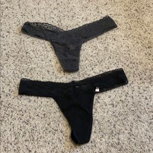 VS Thongs. Gray (OS) & Black (M). NWT.